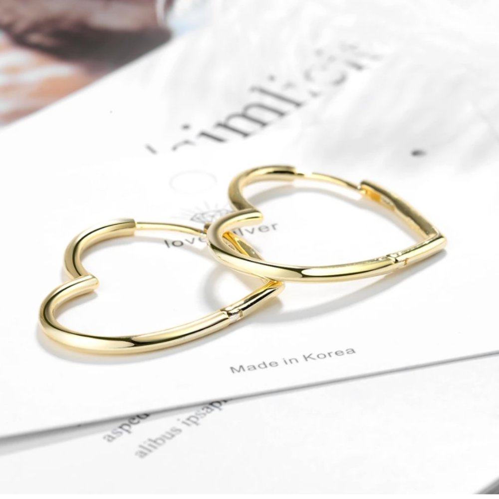 925 Silver Love Heart Hoop Earrings - Picture 4 of 12